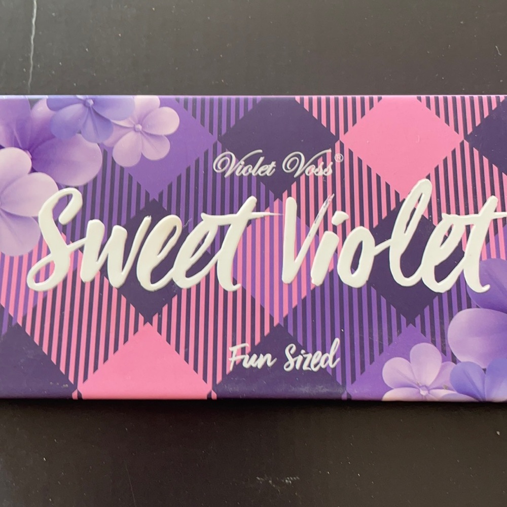 Eyeshadow palette